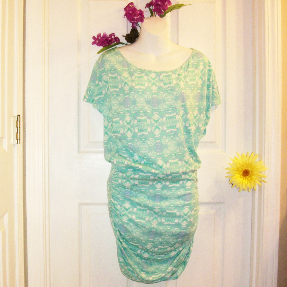 VICTORIA'S SECRET Lightweight Ruched Side Dress